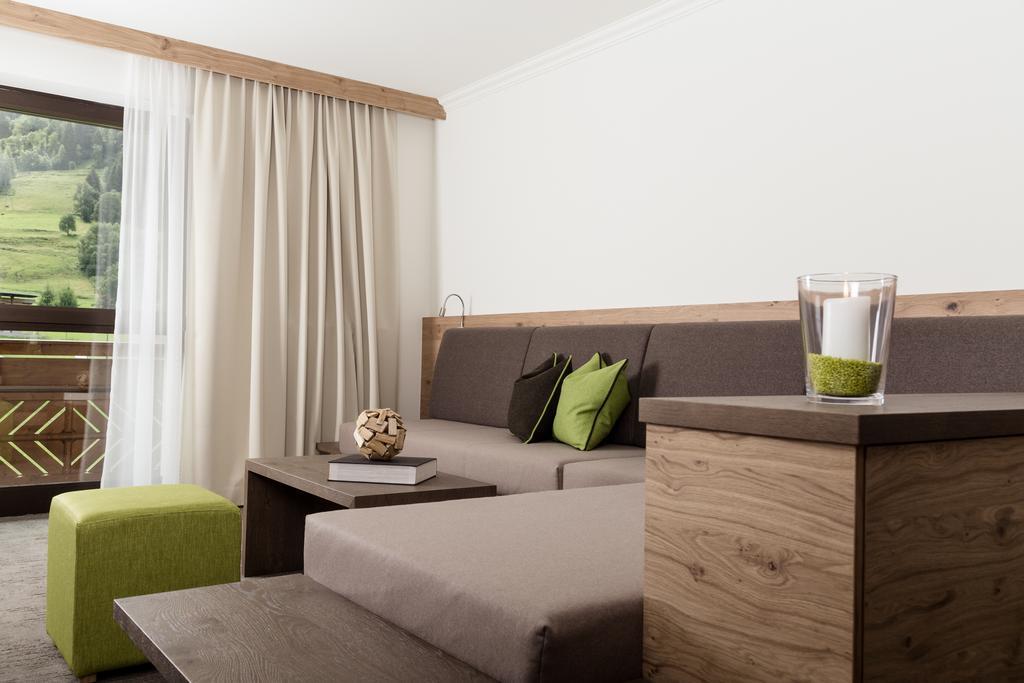 Hotel Tauernhof Kaprun Room photo